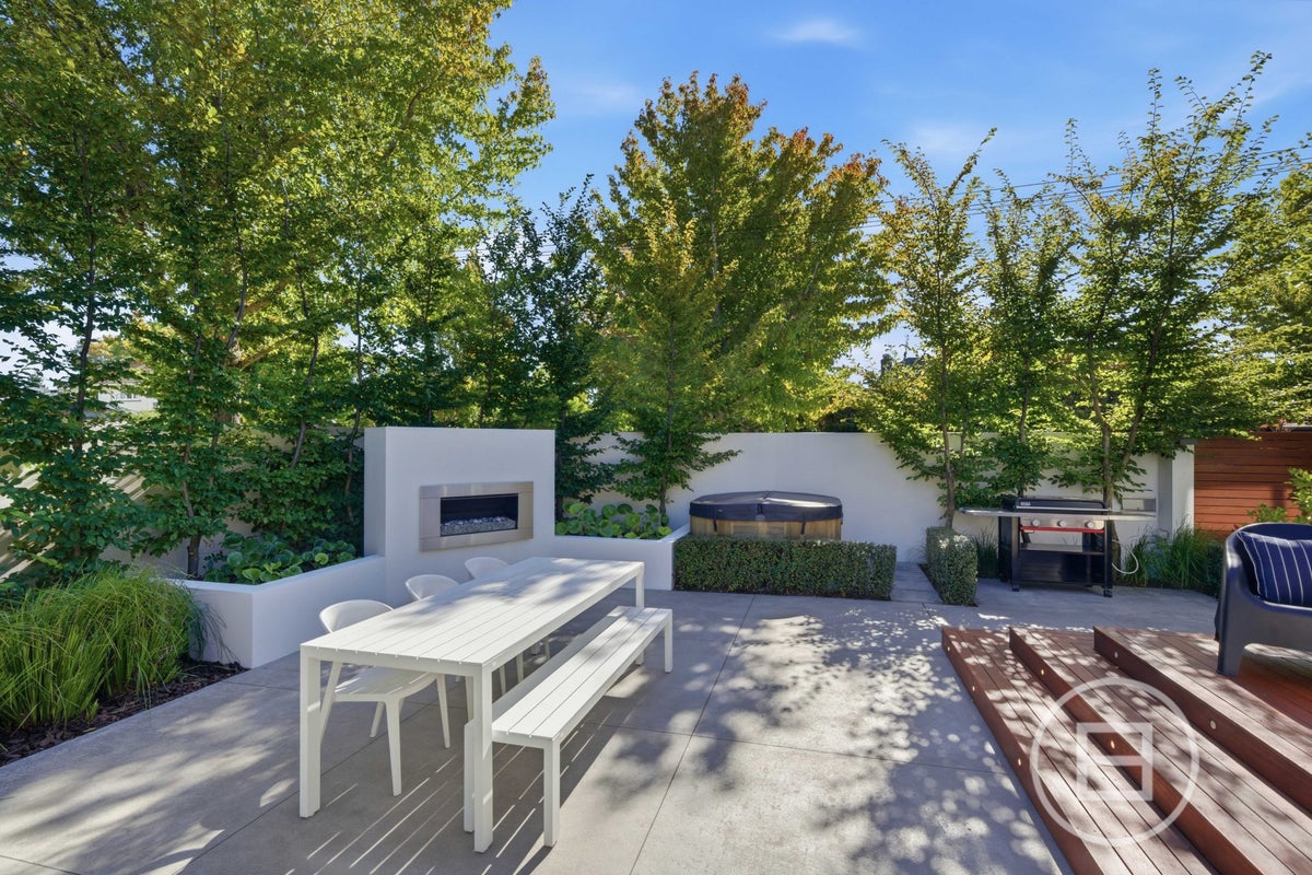 22 Tomes Road, St Albans, Christchurch - Carousel 2