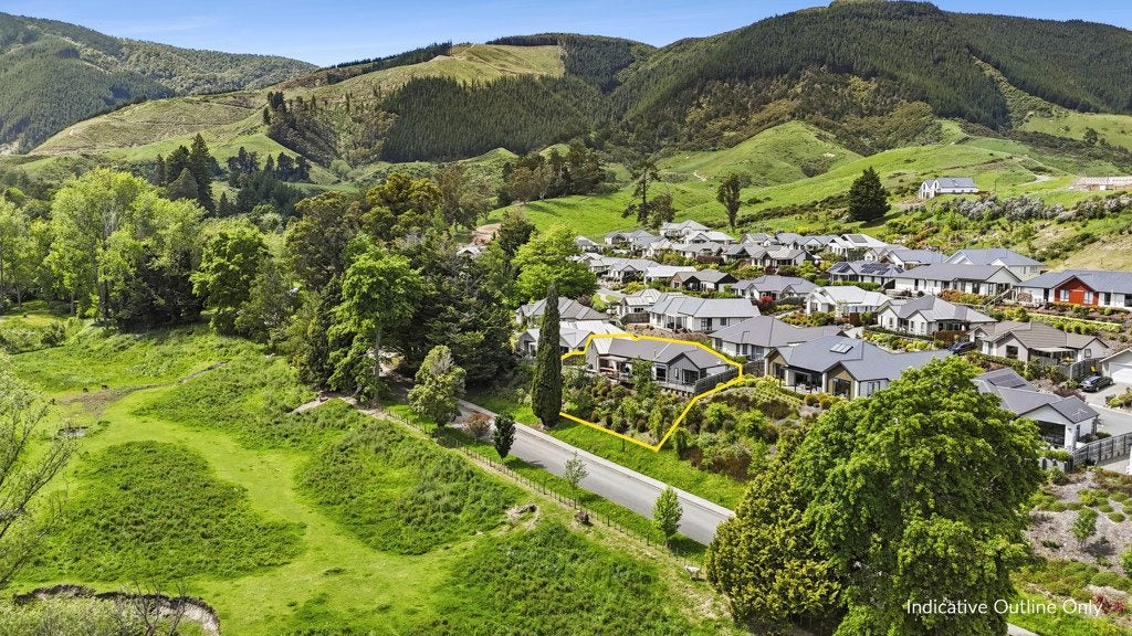 8 Waterson Lane, Stoke, Nelson - Carousel 16