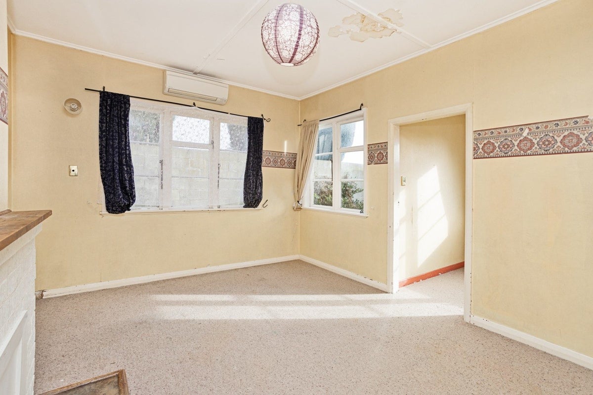 129 Islington Street, Turnbull Thomson Park, Invercargill - Carousel 2