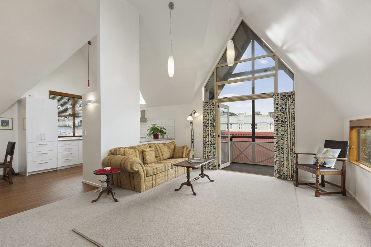 83C Majoribanks Street, Mount Victoria, Wellington - Carousel 1