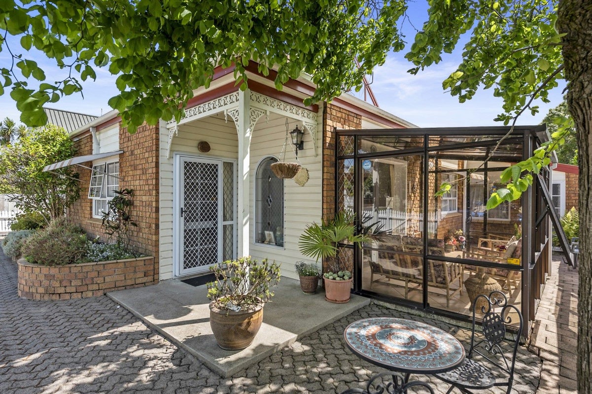 12/173 Nixon Street, Hamilton East, Hamilton - Carousel 1