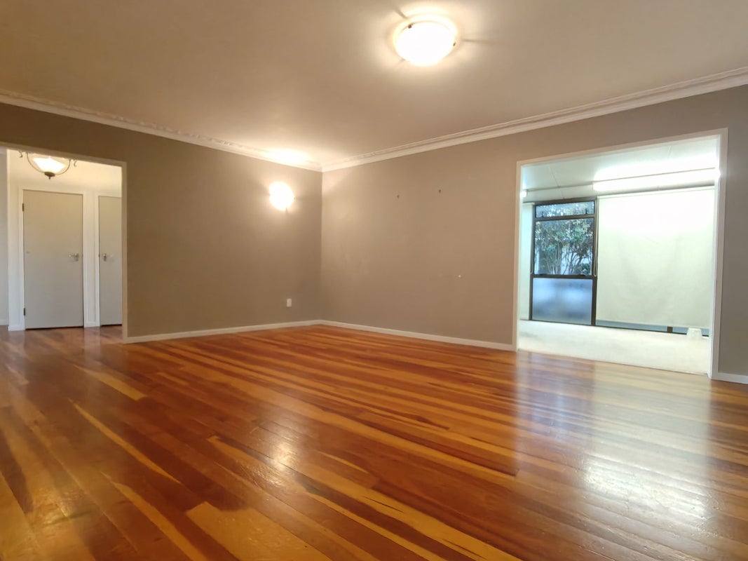 7 Greenock Road, Ranui, Auckland - Carousel 1