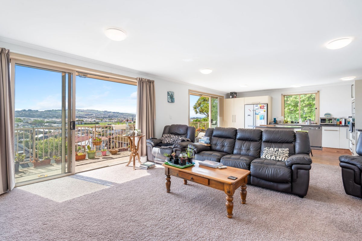 58A Forbury Road, Kew, Dunedin - Carousel 1