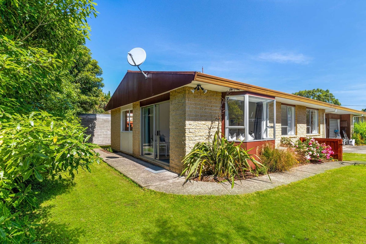 2/170 Sawyers Arms Road, Bishopdale, Christchurch - Carousel 1