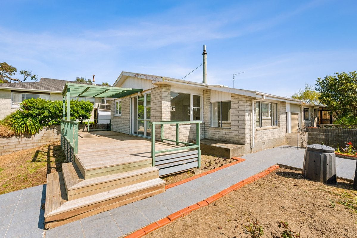 7B Nola Avenue, Raumati Beach, Paraparaumu - Carousel 1