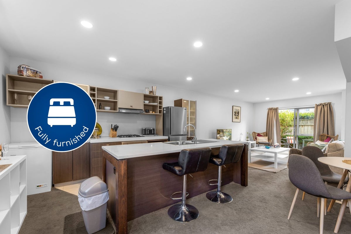 66/21 Hunters Park Drive, Three Kings, Auckland - Carousel 1