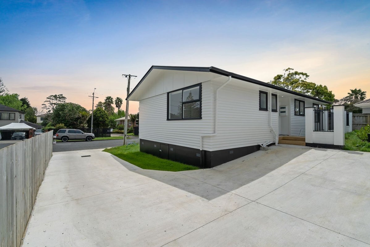 34B Landon Avenue, Mangere East, Auckland - Carousel 9