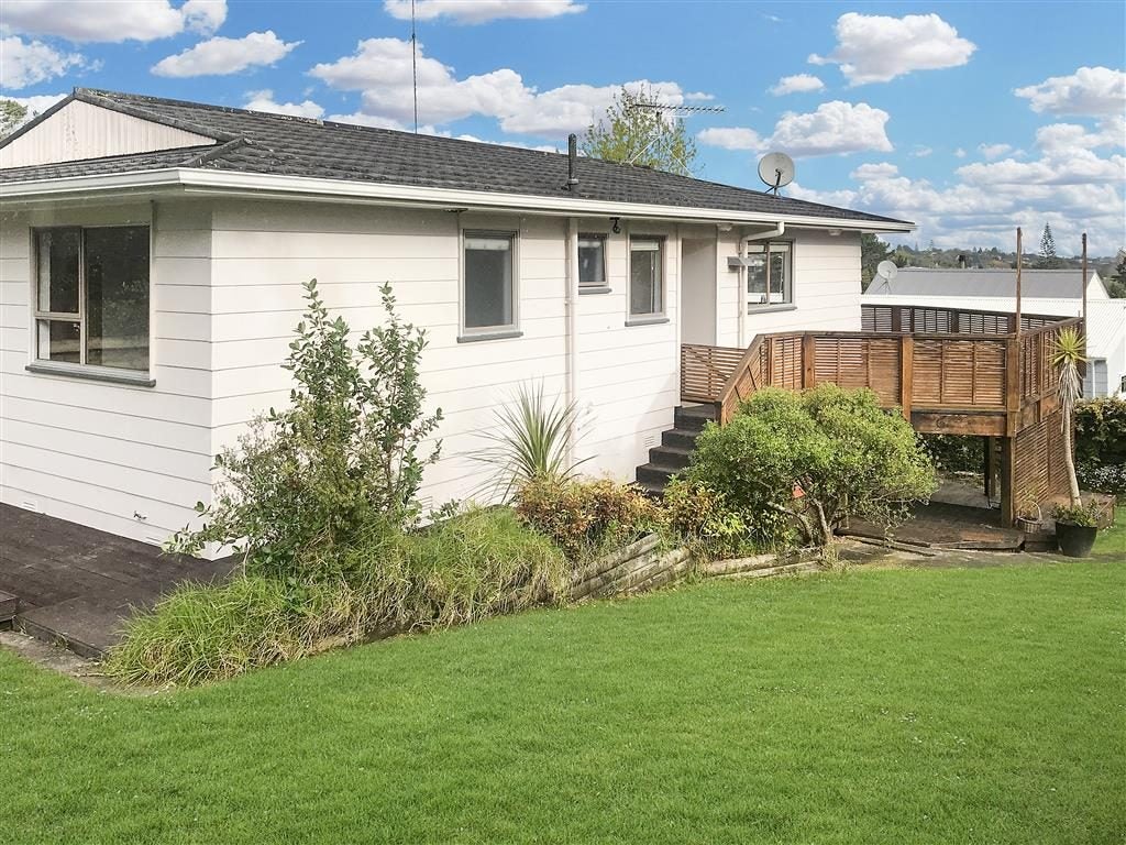21 Lavery Place, Sunnynook, Auckland - Carousel 16