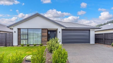 28 Withers Crescent, Halswell, Christchurch - Carousel 1
