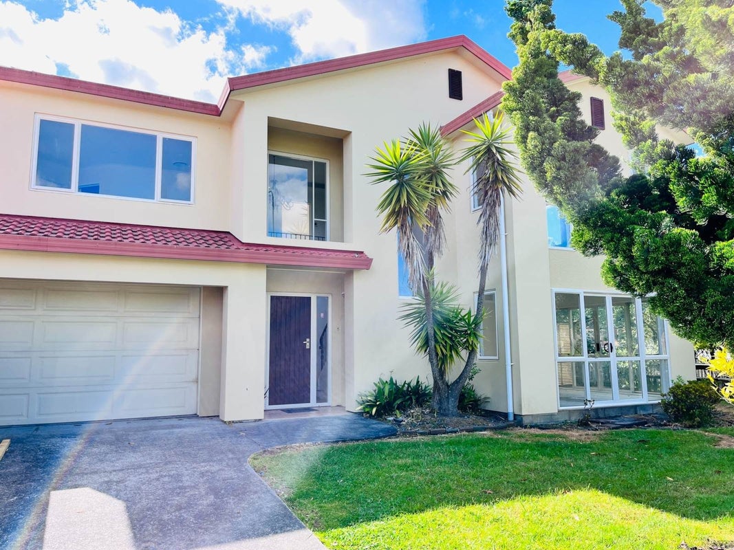 5 Redcastle Drive, East Tamaki, Auckland - Carousel 1