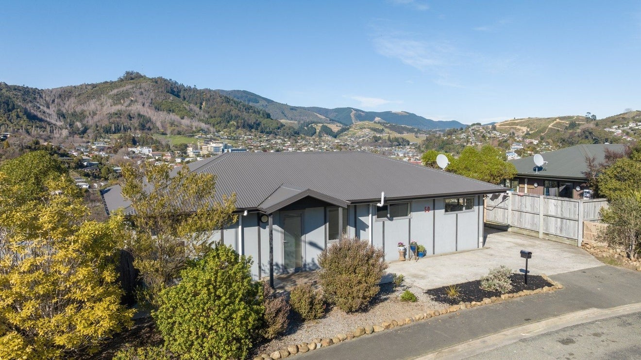 50 St Lawrence Street, Toi Toi, Nelson - Carousel 1