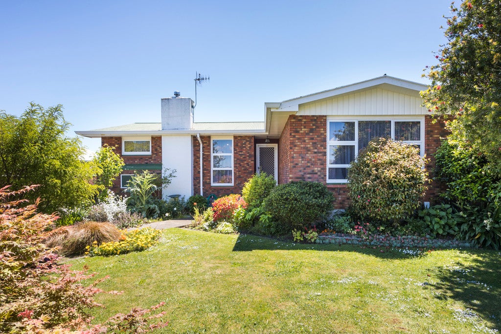 21 Lockhart Avenue, Milson, Palmerston North - Carousel 1