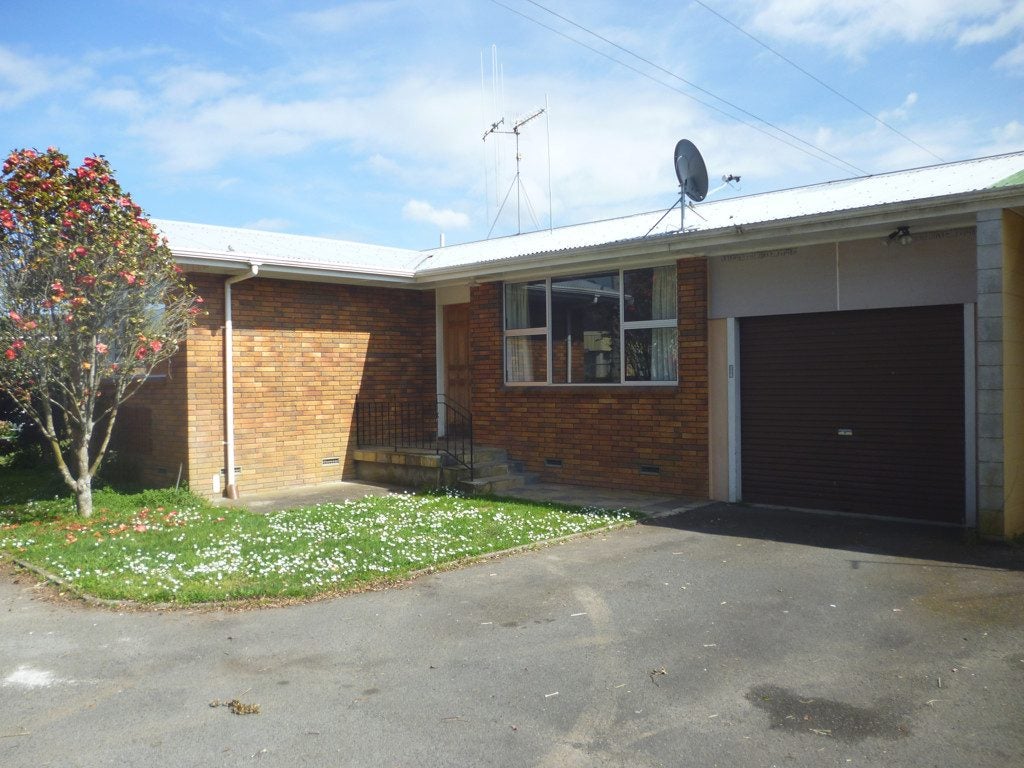 35B Southsea Crescent, Silverdale, Hamilton - Carousel 1