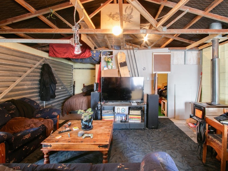 33 Neal Crescent, Onekawa, Napier - Carousel 12