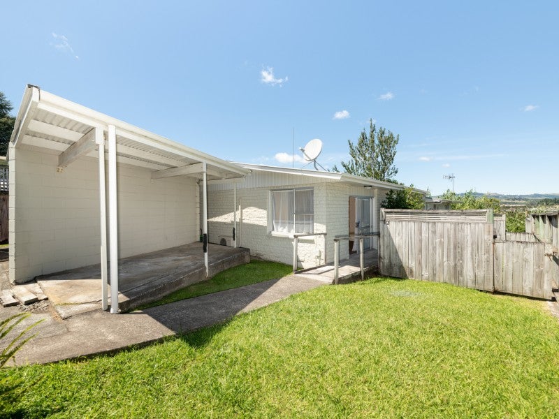 2A Slade Street, Greerton, Tauranga - Carousel 12