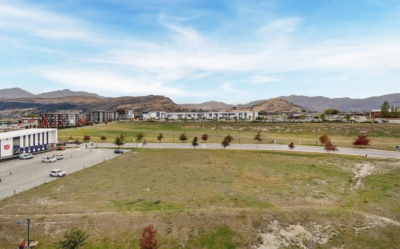 505/16 Mountain Ash Drive, Frankton, Queenstown - Carousel 8