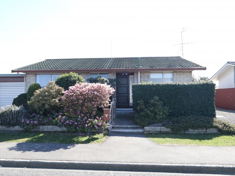 1/1 Connor Place, Netherby, Ashburton - Carousel 1