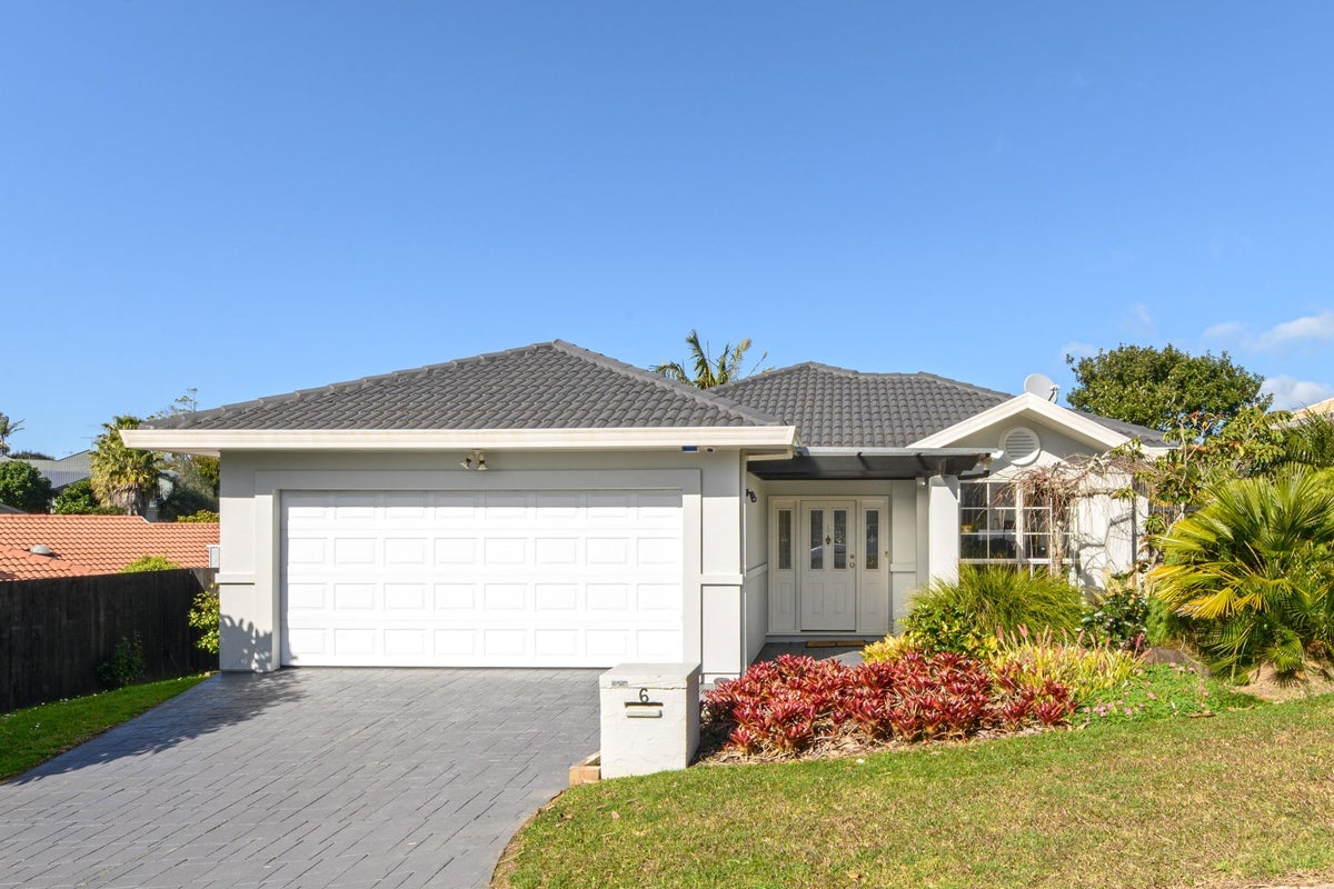 6 Godwin Court, Unsworth Heights, Auckland - Carousel 2