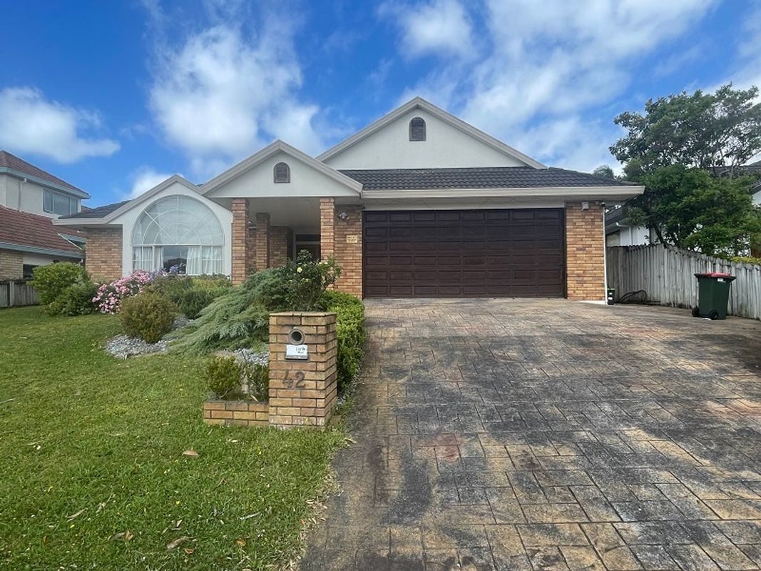 42 Kilkenny Drive, Dannemora, Auckland - Carousel 1