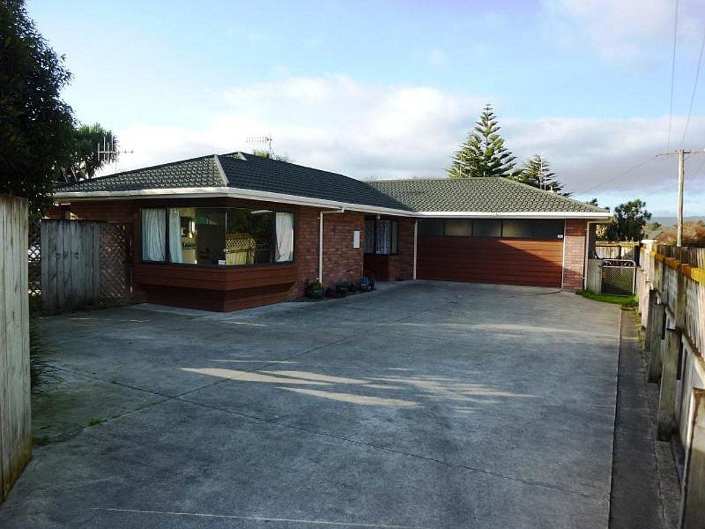 26B Manson Street, Terrace End, Palmerston North - Carousel 1