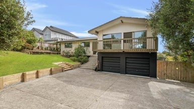 83 Stanaway Street, Hillcrest, Auckland - Carousel 1