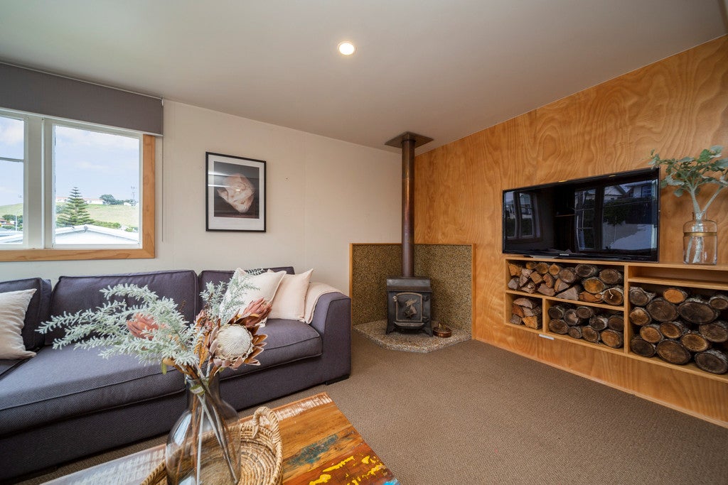 52 South Road, Blagdon, New Plymouth - Carousel 26