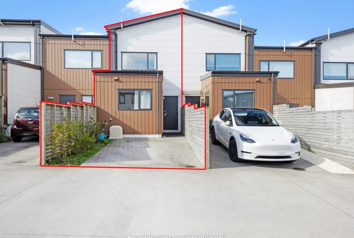 11 Sun Orchid Avenue, Wiri, Auckland - Carousel 1
