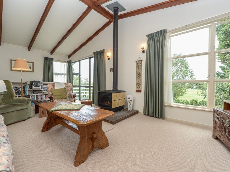 87 Tuhikaramea Road, Dinsdale, Hamilton - Carousel 2