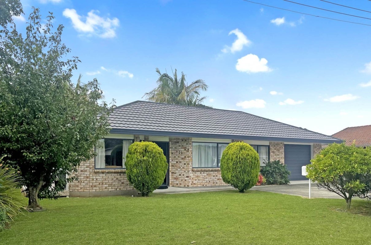 1 Wooding Lane, Kensington, Whangarei - Carousel 1