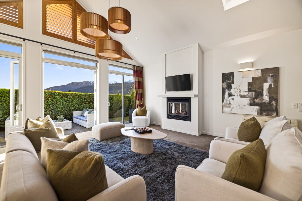 14/8 Humphrey Street, Frankton, Queenstown - Carousel 1