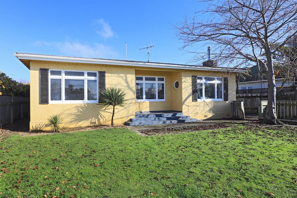 1025 Beatty Street, Mayfair, Hastings - Carousel 1