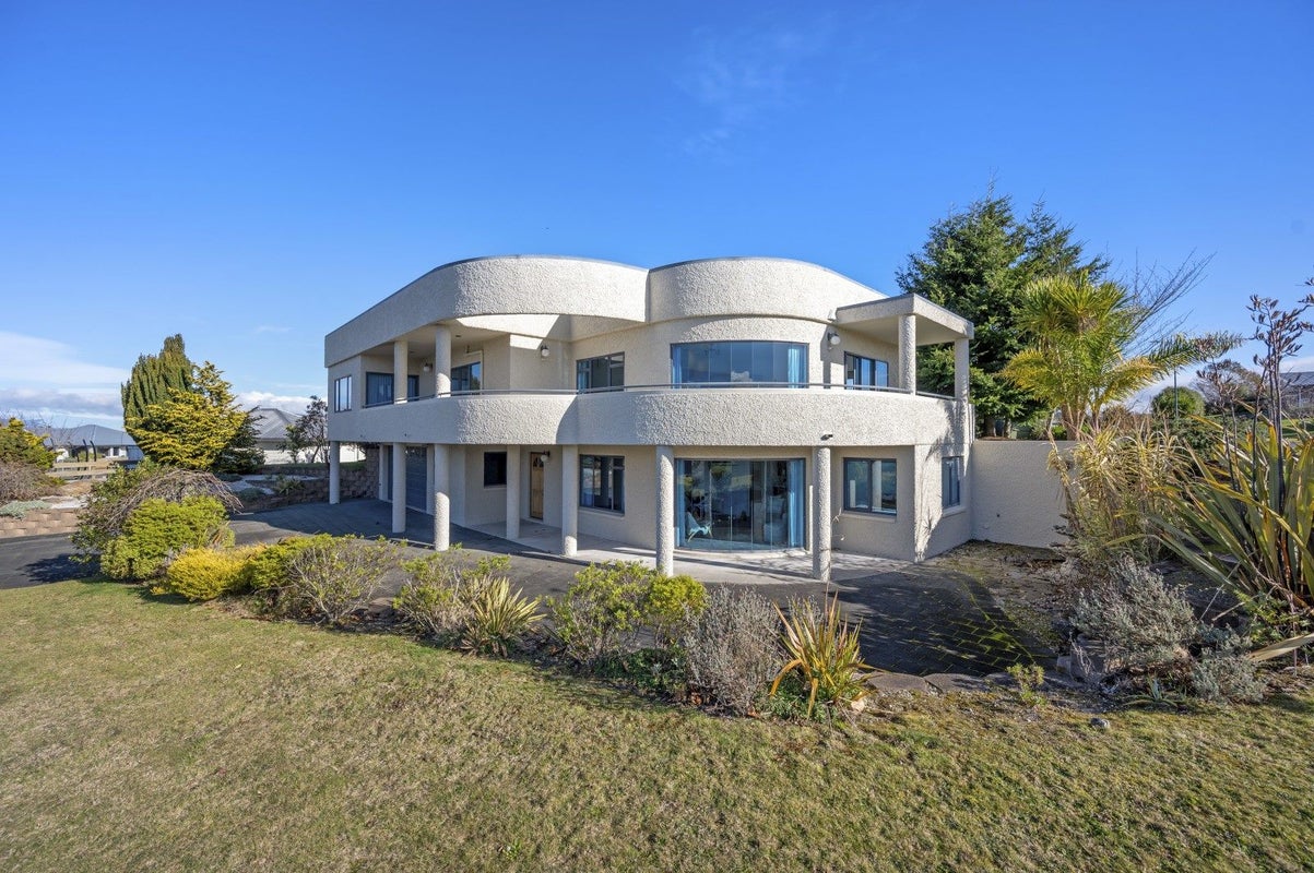 12 Takawai Place, Nukuhau, Taupo - Carousel 1