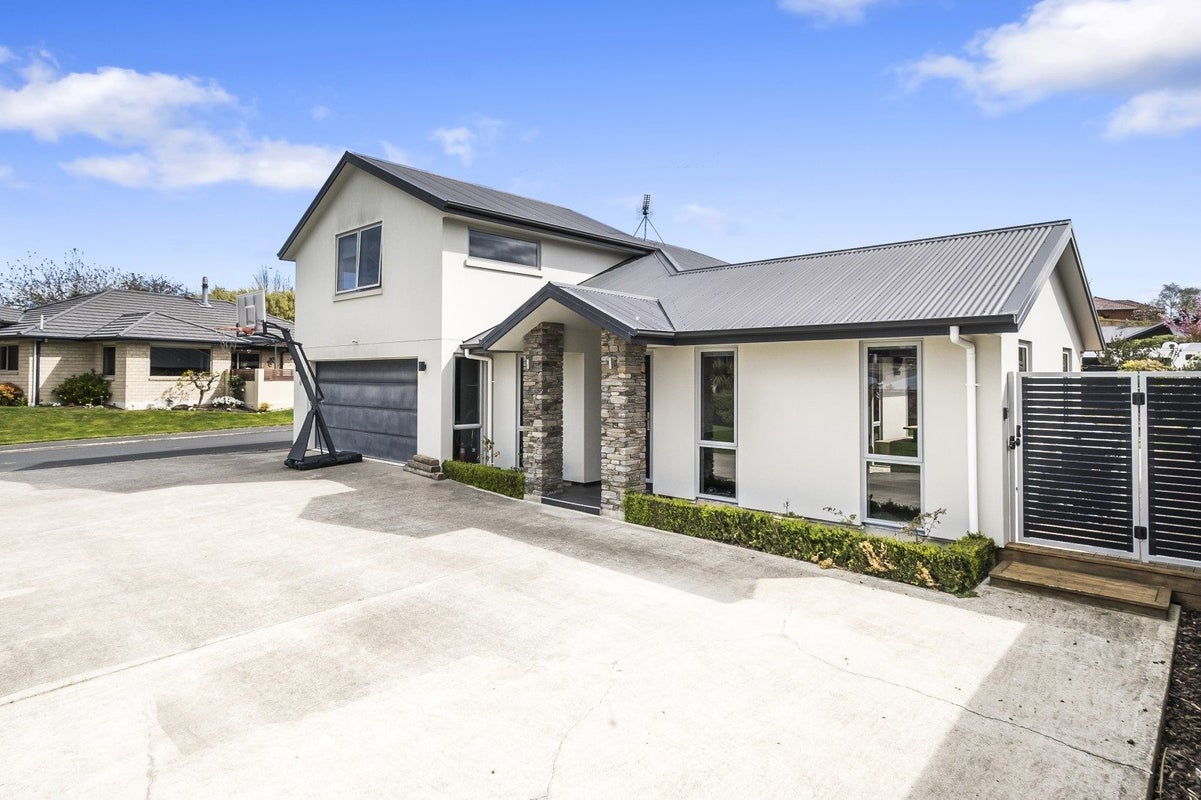 6F Main Road, Fairfield, Dunedin - Carousel 1