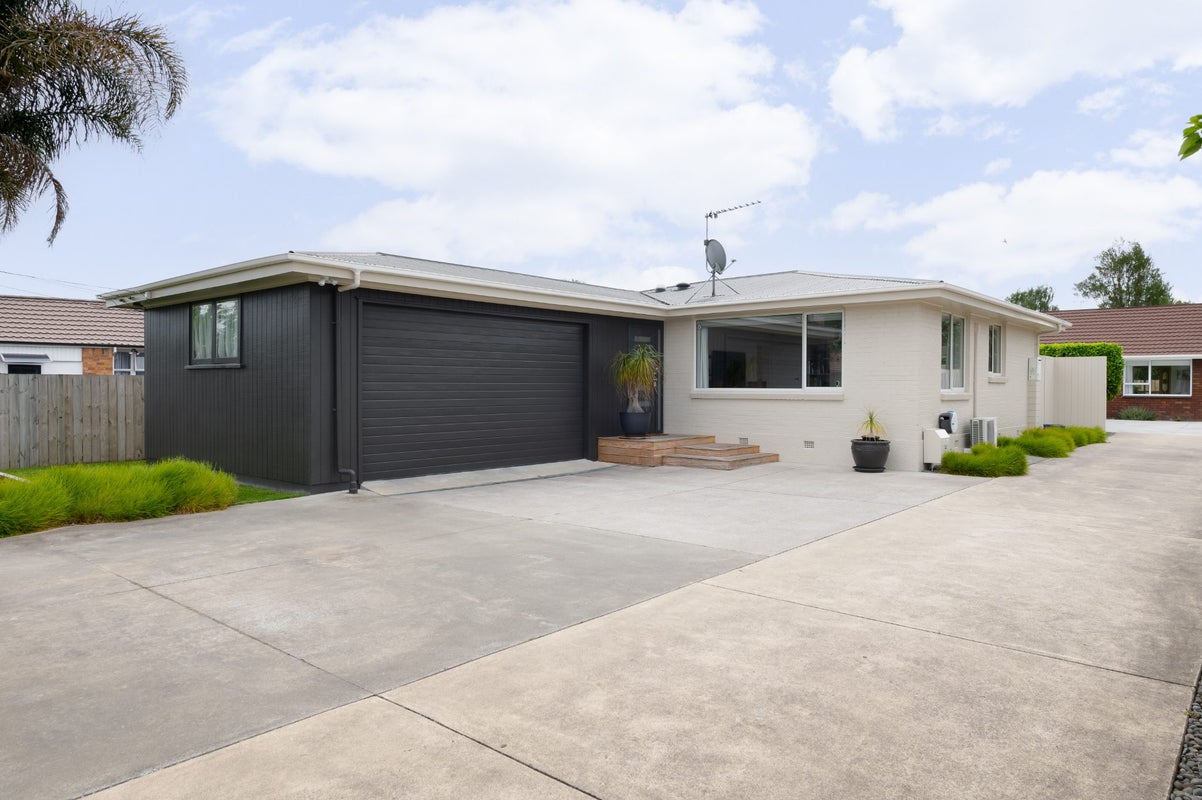 81 Vardon Road, St Andrews, Hamilton - Carousel 16