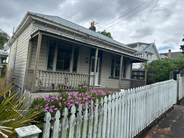 39 Hepburn Street, Freemans Bay, Auckland - Carousel 1
