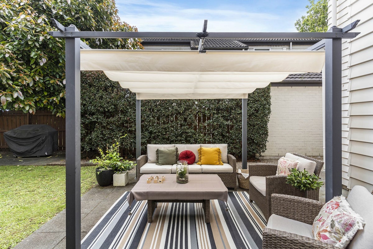 22 Bruce Pulman Drive, Takanini, Auckland - Carousel 2