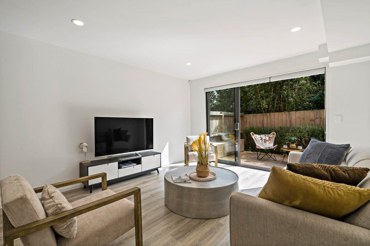 17 Ti Kouka Lane, Sandringham, Auckland - Carousel 2