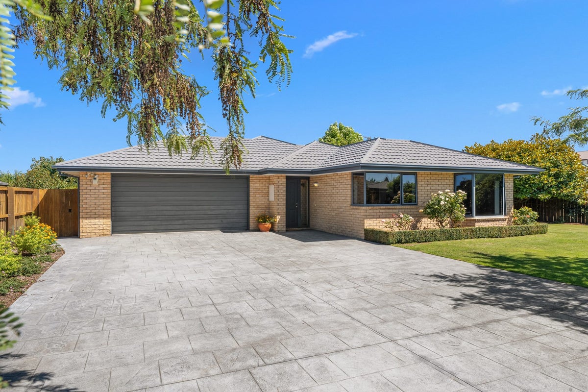 2 Spitfire Place, Wigram, Christchurch - Carousel 2