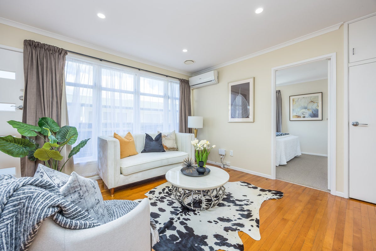 10/38 Tawa Road, Onehunga, Auckland - Carousel 2