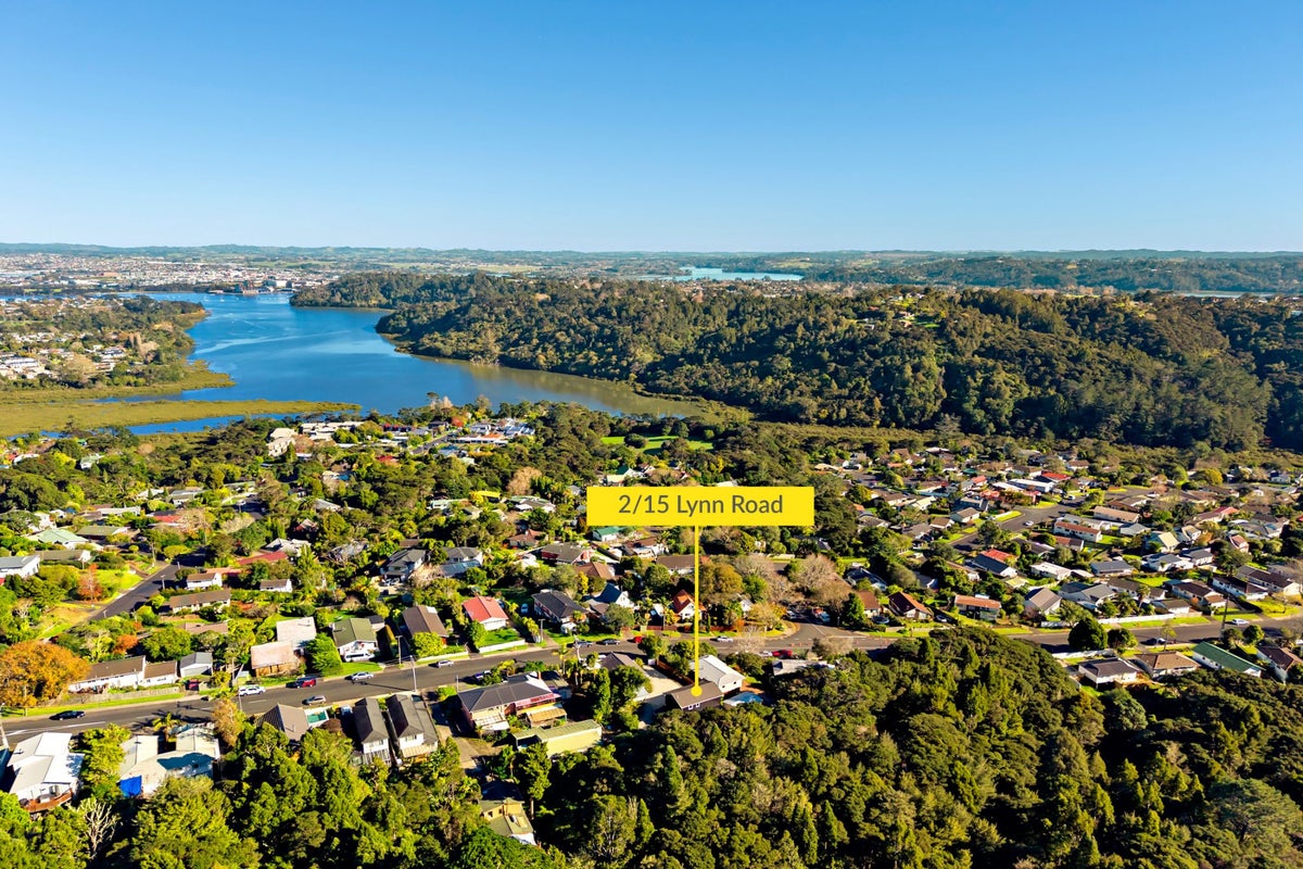 2/15 Lynn Road, Bayview, Auckland - Carousel 17