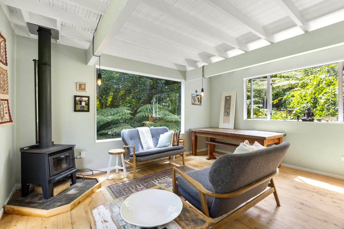 27 Kennedy Road, Surfdale, Waiheke Island - Carousel 1