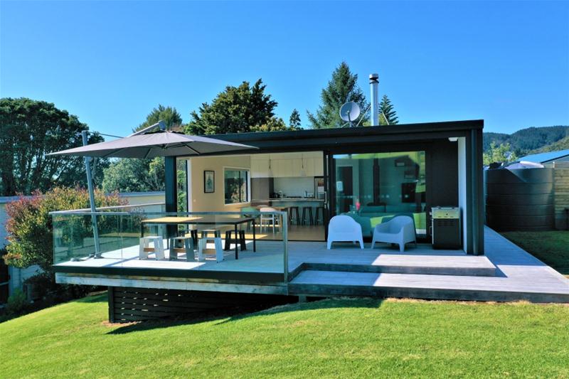 9 Ross Place, Whiritoa, Waihi - Carousel 1