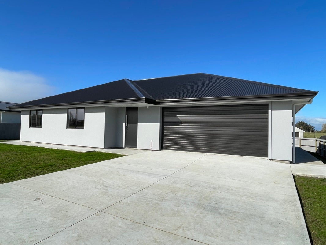34 Campbell Place, Marton, Marton - Carousel 1