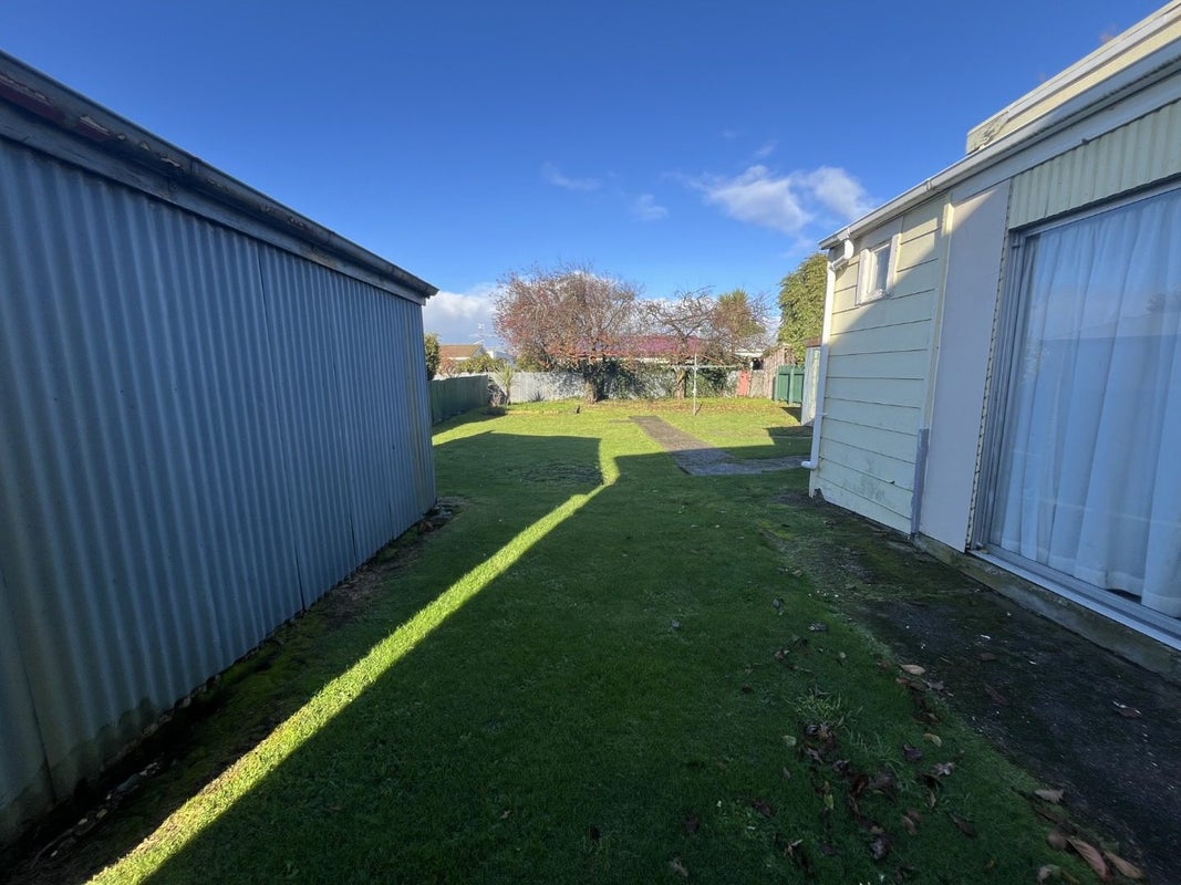 37 Lowe Street, Avenal, Invercargill - Carousel 10
