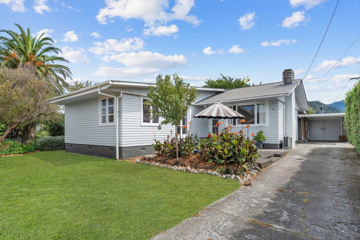 46 Daniell Street, Featherston - Carousel 1