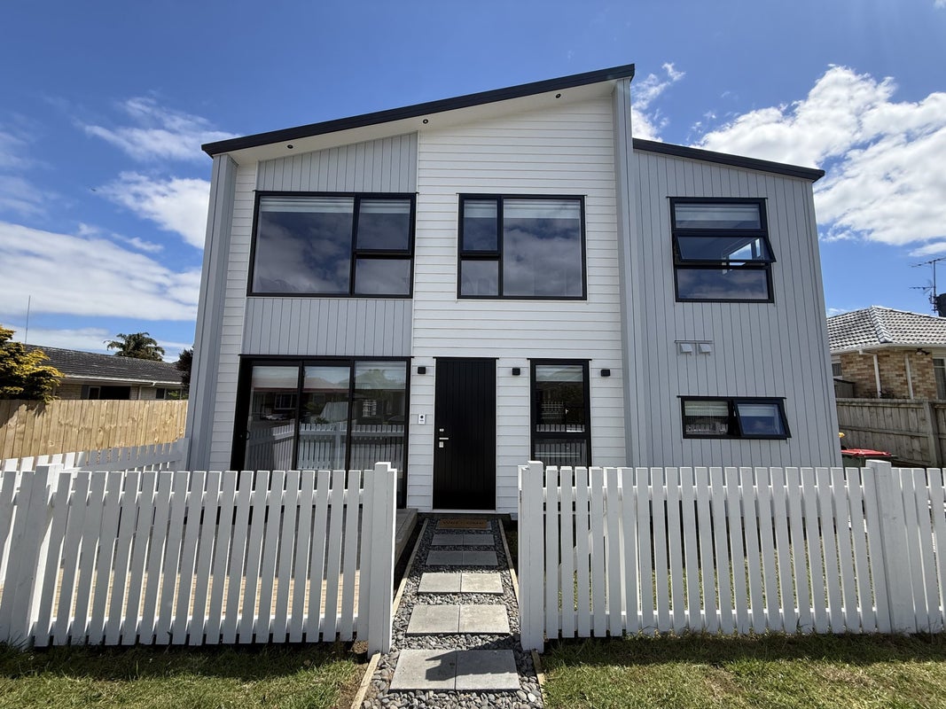 9A Watson Place, Papatoetoe, Auckland - Carousel 1