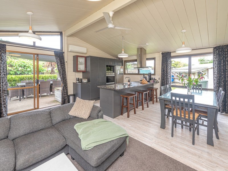 40 Caffray Avenue, Aramoho, Whanganui - Carousel 2