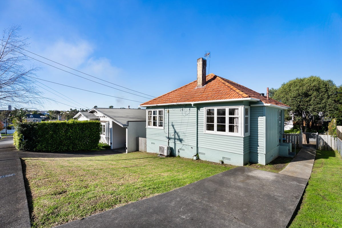 39 Chester Avenue, Westmere, Auckland - Carousel 1