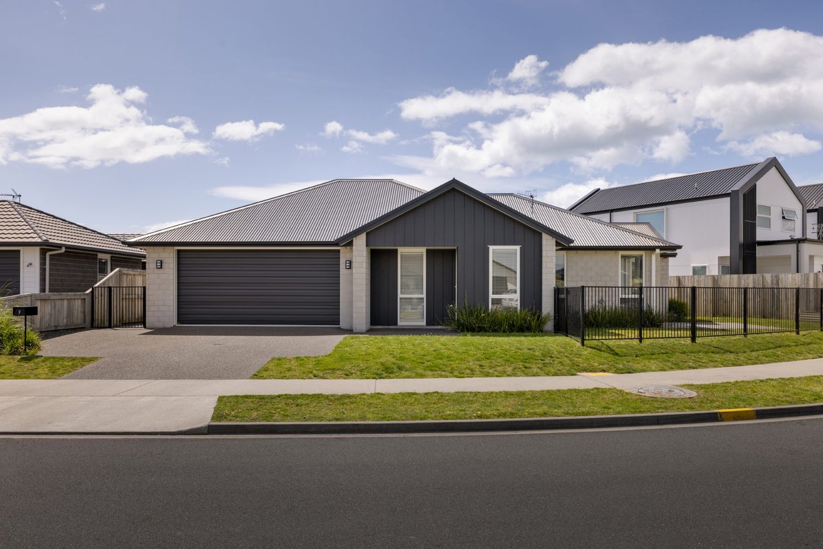 9 BILL MILLER DRIVE, Tauranga - Carousel 2