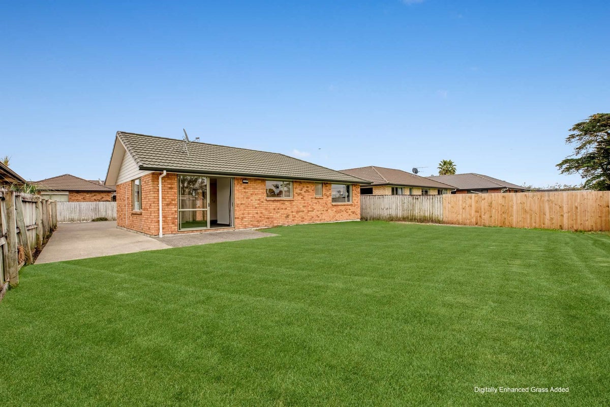 18 Chic Gardens, Parakai, Helensville - Carousel 2